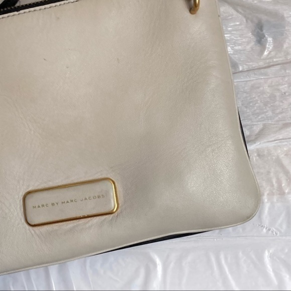 Marc by Marc jacobs light gray and black crossbody bag - Picture 6 of 13